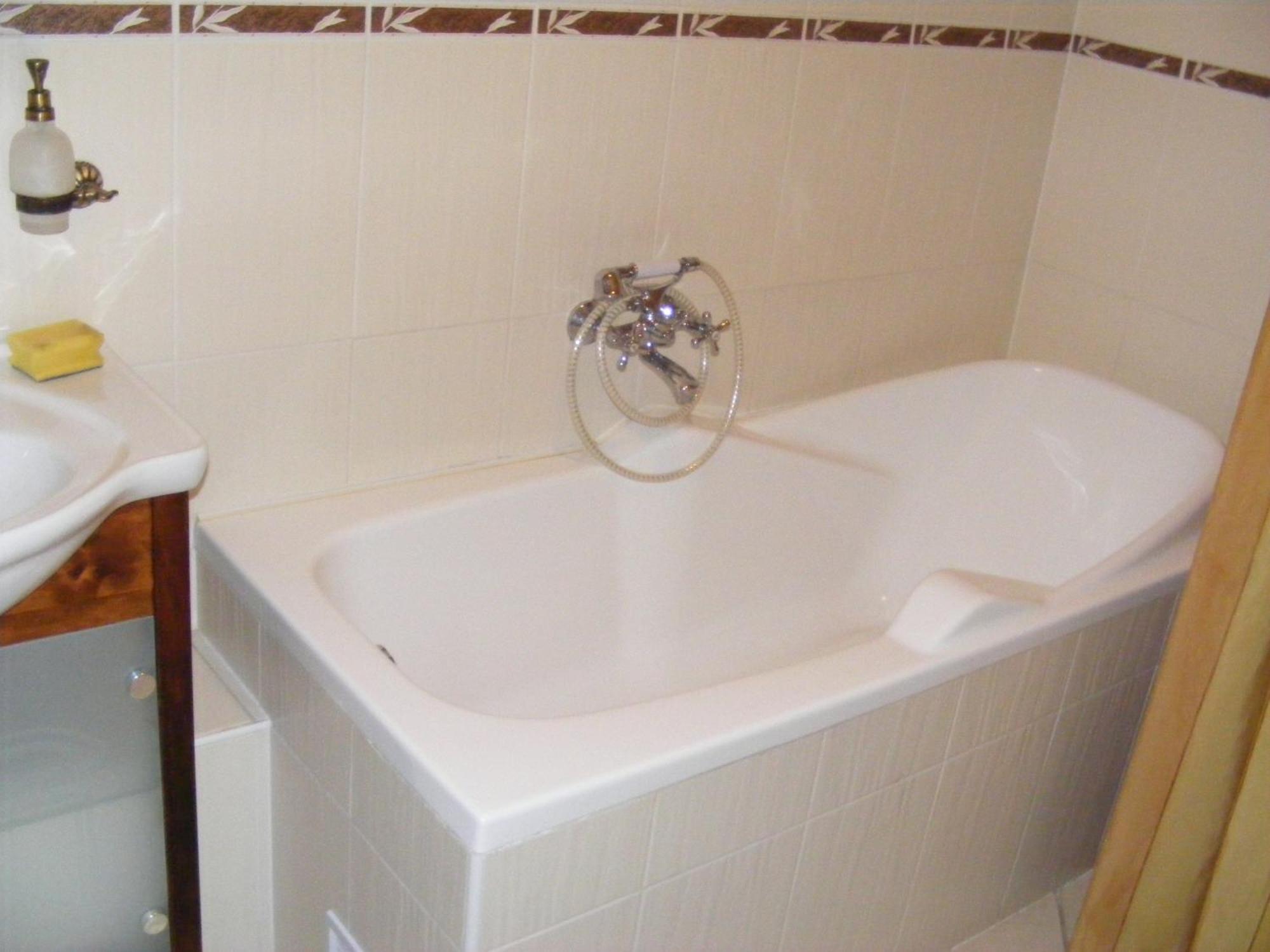 Don Quijote Koezepkori Panzio Es Etterem Hotel Lenti Ngoại thất bức ảnh